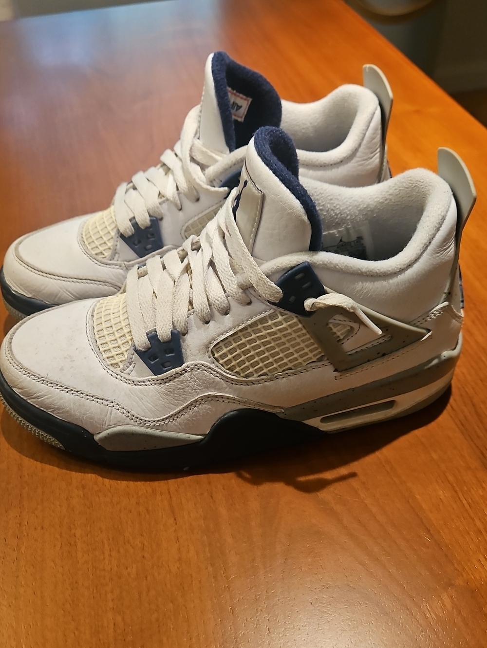 Nike Air Jordan 4 Retro Sneakers Size 6, ECU
